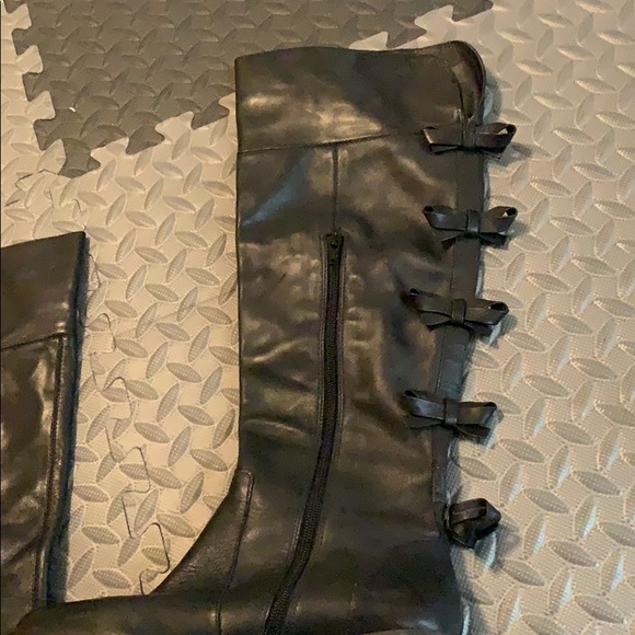 Black leather Gianni Bini knee high boots size 7.5 - Picture 4 of 4